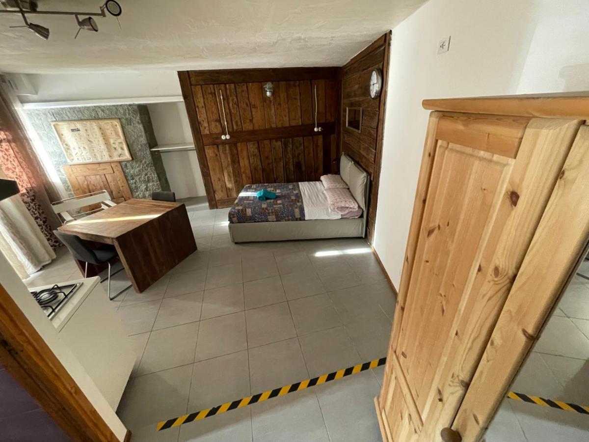 Smile Accomodation Sun Aosta Buitenkant foto