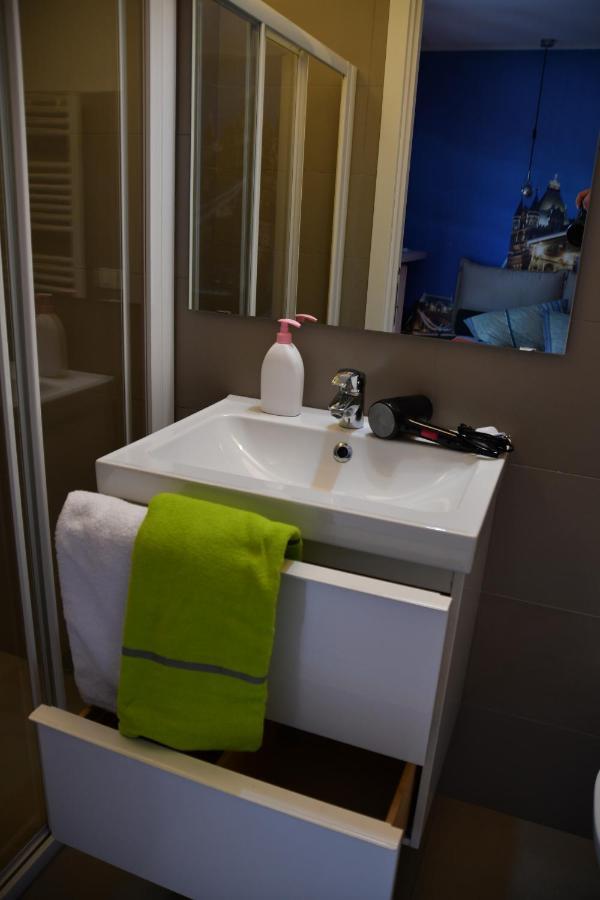 Smile Accomodation Sun Aosta Buitenkant foto